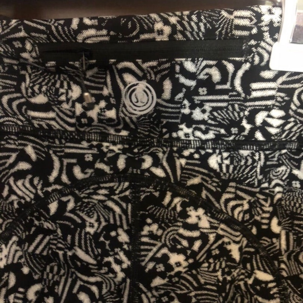 Lululemon seawheeze leggings - Picture 2 of 3